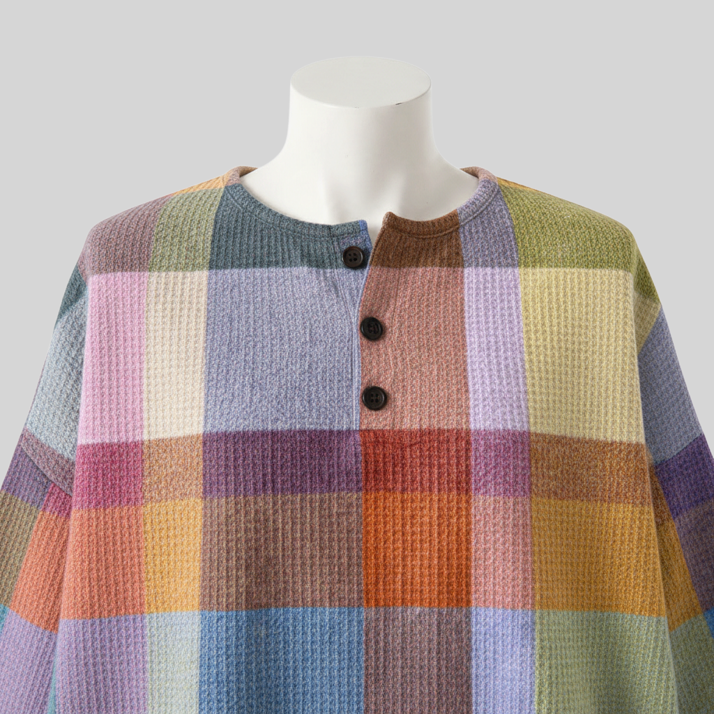 A minha loja 2 blusa de moletom feminina com estampa xadrez colorida, gola redonda com botões e tecido texturizado.